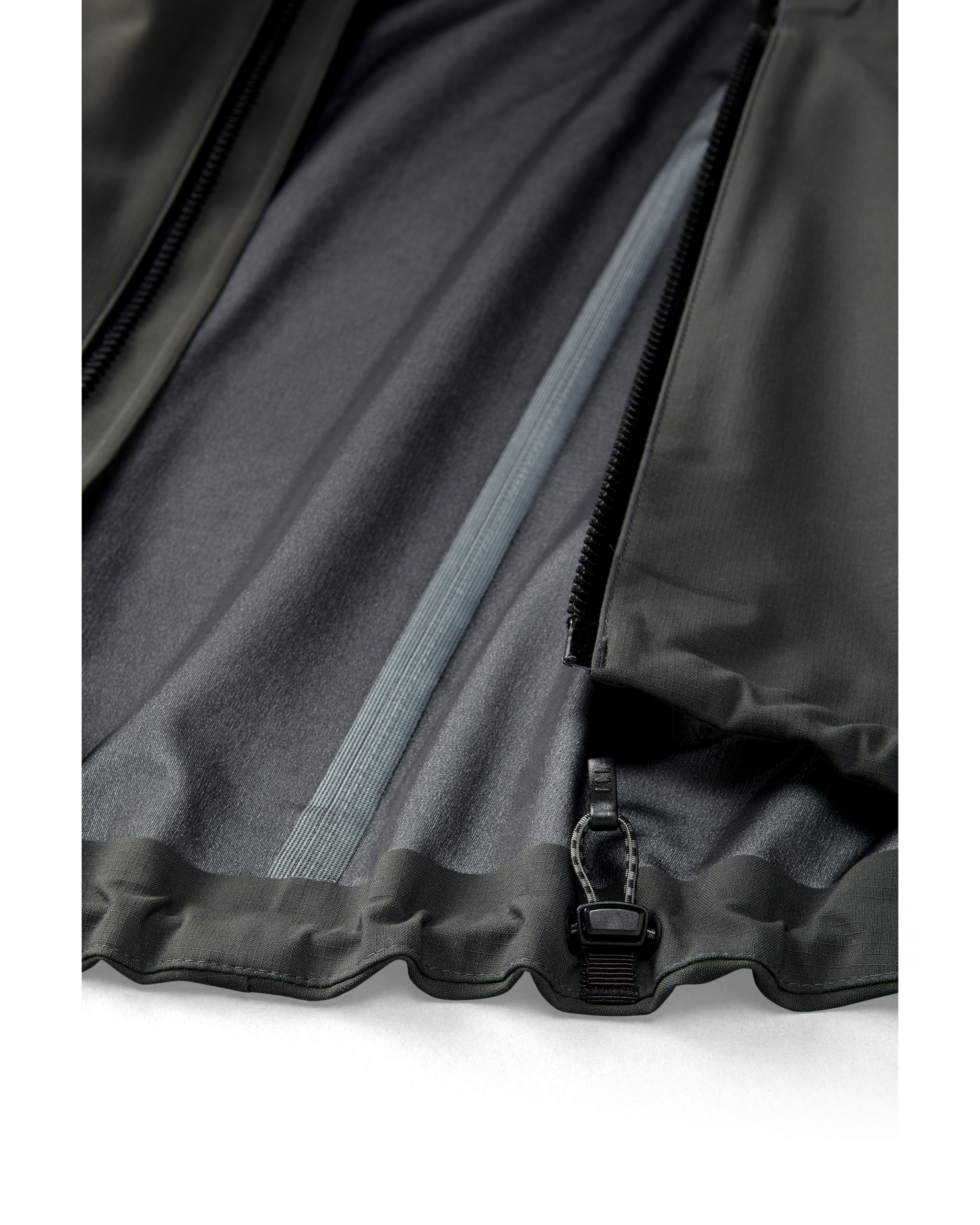 KUIU Kutana Storm Shell Jacket | Gunmetal - Image 4