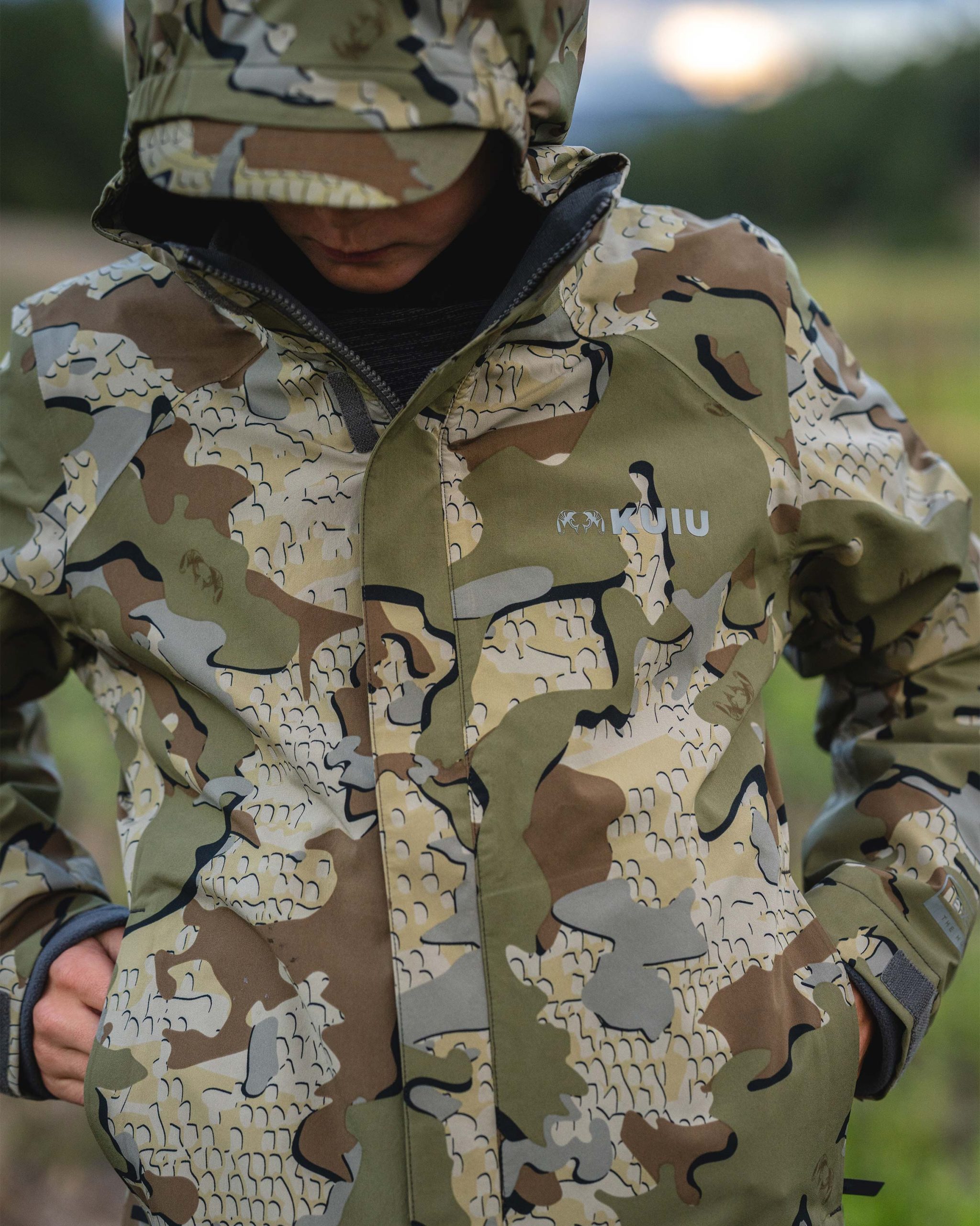 Youth Versa Rain Jacket | Verde - Image 6