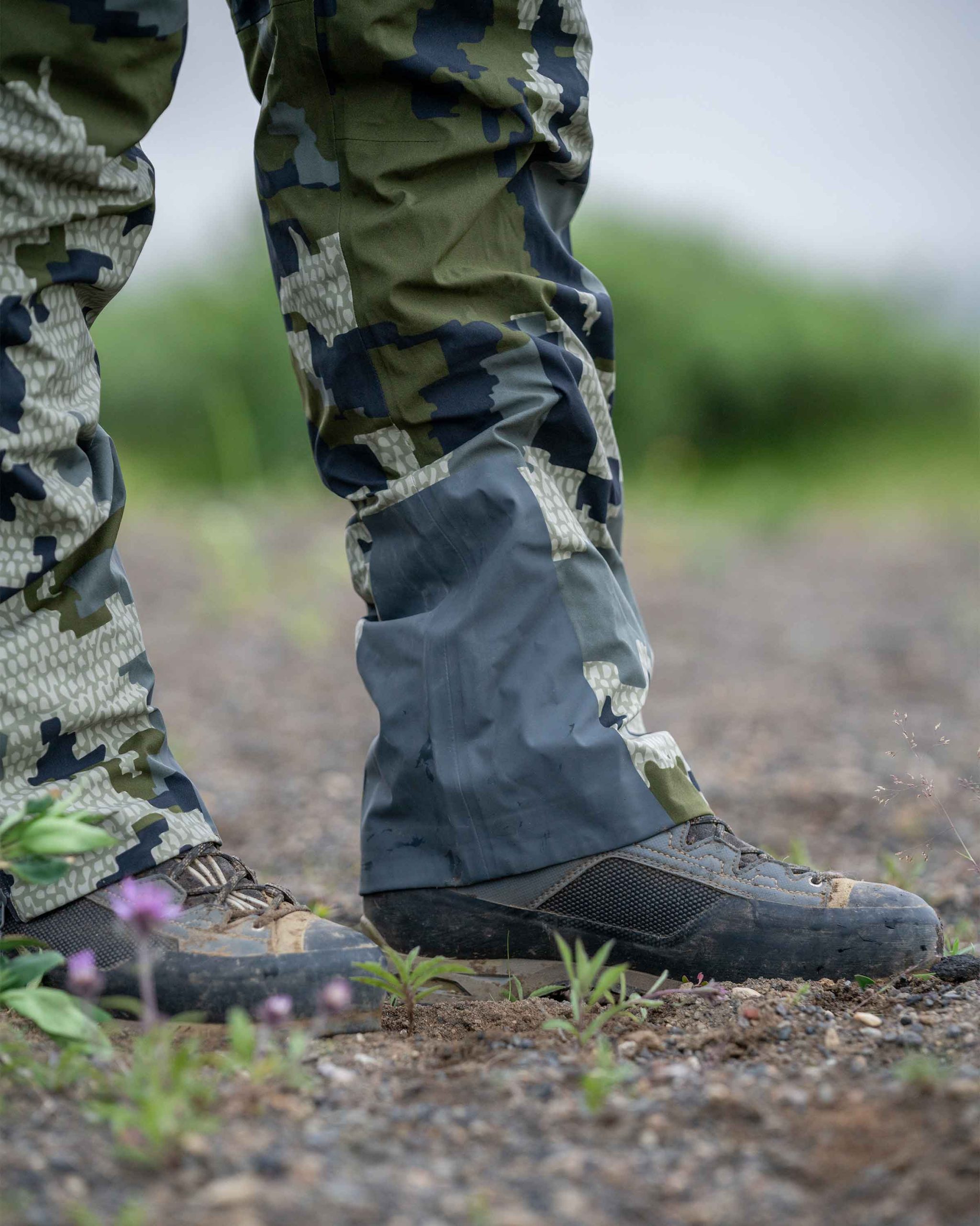 Chugach TR Rain Pant | Black - Image 4