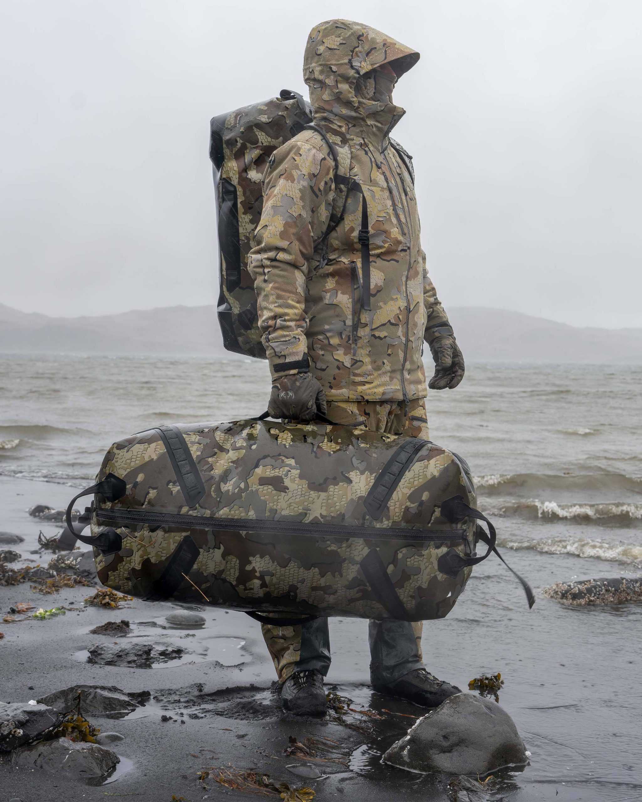 Kodiak 6600 Submersible Duffel | Stone - Image 14