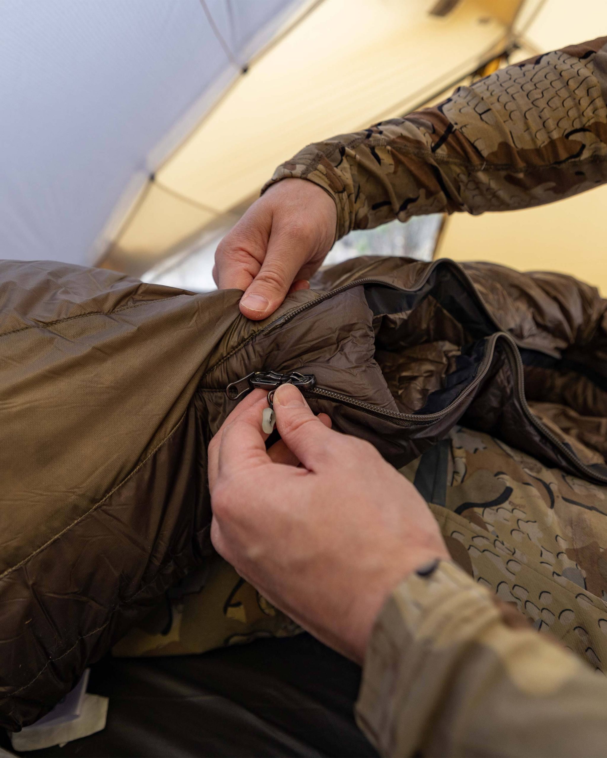 Super Down Altai 15?? Sleeping Bag | Gunmetal - Image 8