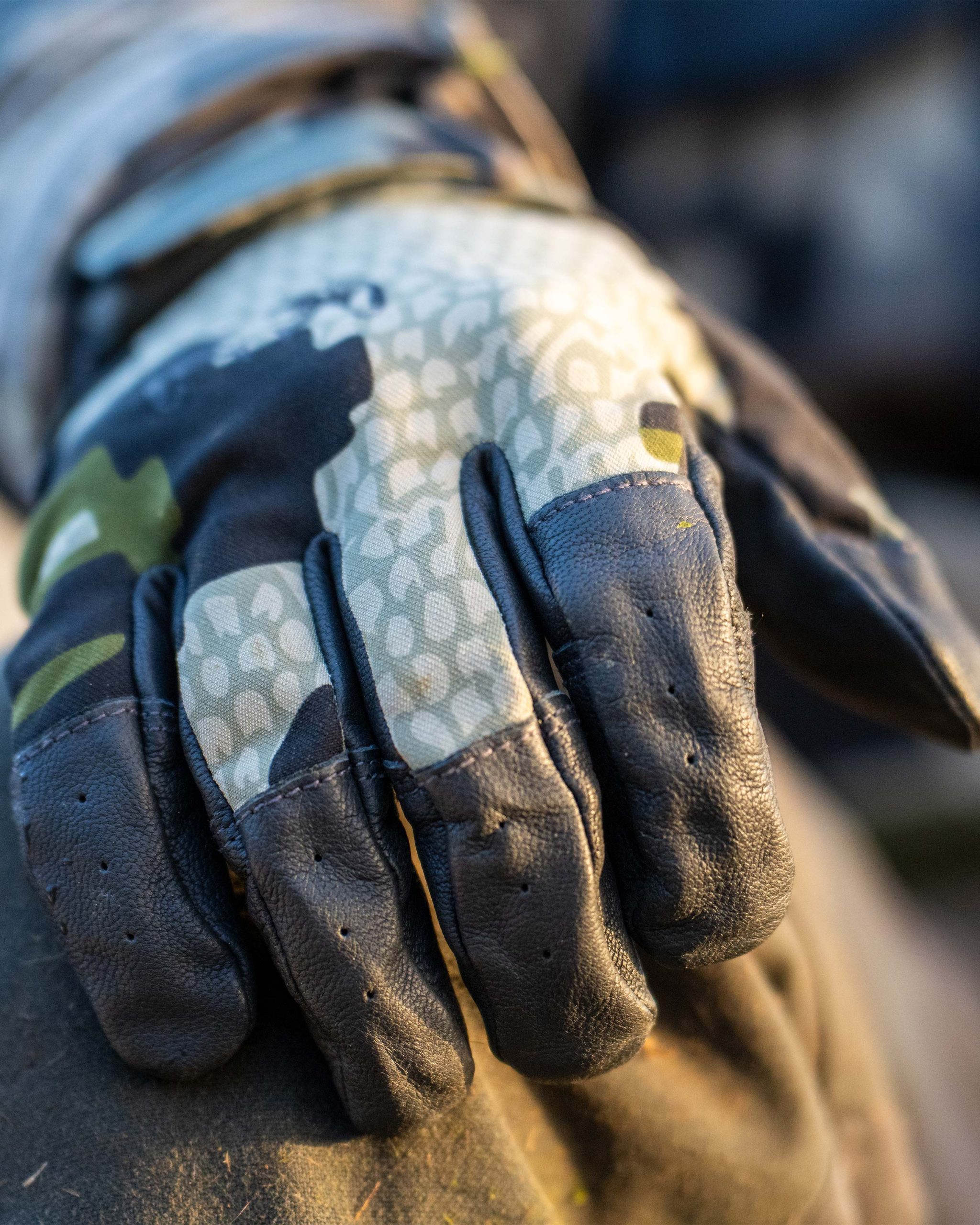 Precision Glove | Vias - Image 9