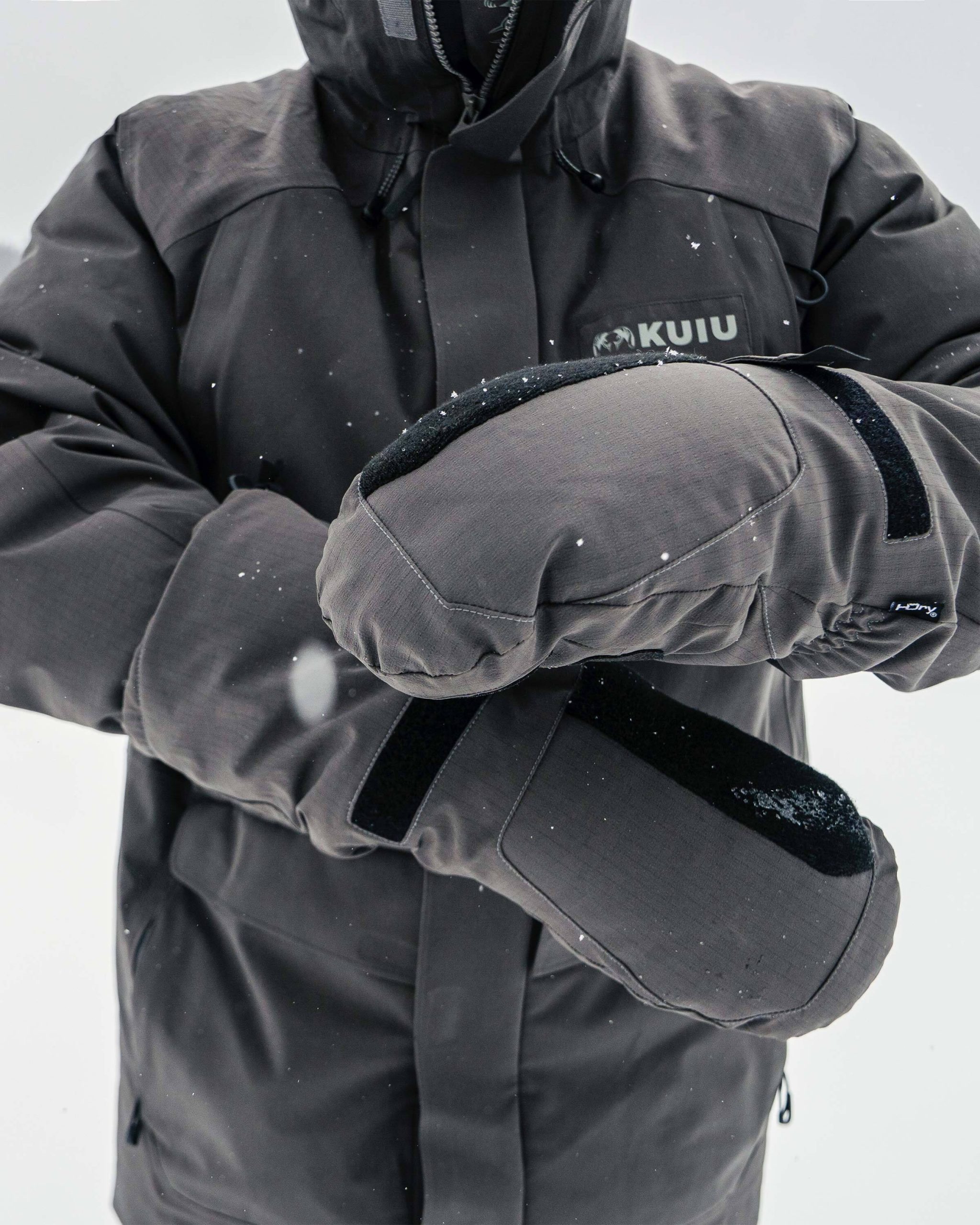 Super Down Arktuk Mitt | Asphalt - Image 4