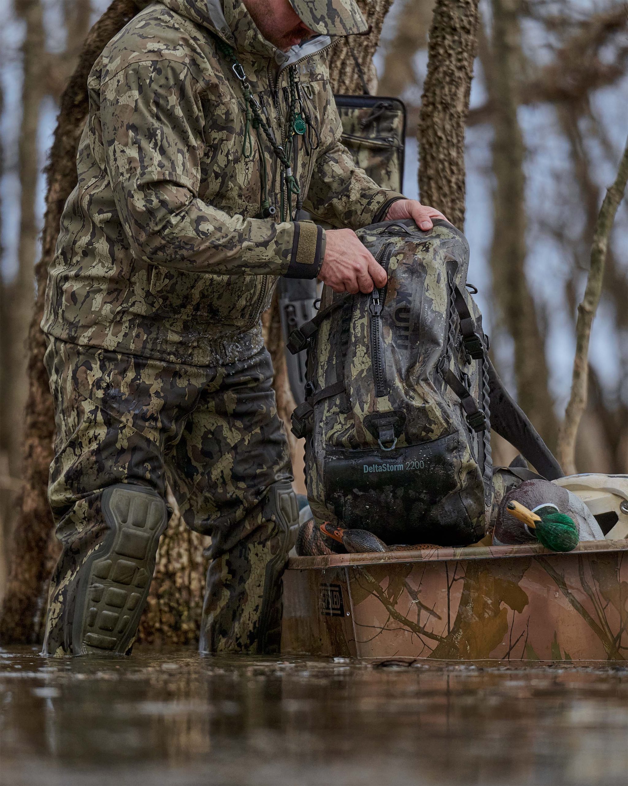 DeltaStorm 2200 Submersible Backpack | Veros - Image 11